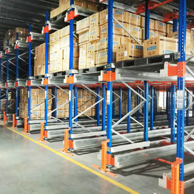 Sistema de armazenagem de racks para transporte de paletes