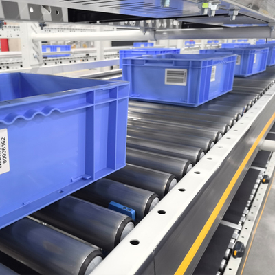 Sistema de transporte de cartão de triagem Sistema de transporte de rolos de gravidade flexível Sistema de logística de triagem Estante de armazenamento de armazém