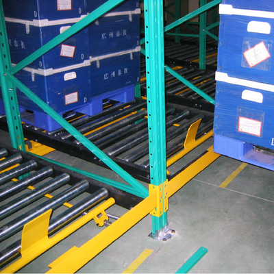 B43 Armazenagem em armazém Sistema de armazenagem de paletes por gravidade Cartão de rack de rolos de fluxo em cartão Rack de paletes em vivo