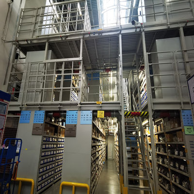 Plataforma de aço para armazenagem de entrepostos