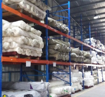 Estantes de paletes metálicos industriais para serviço pesado para armazenar tecidos 500 - 4000 KGS/Camada